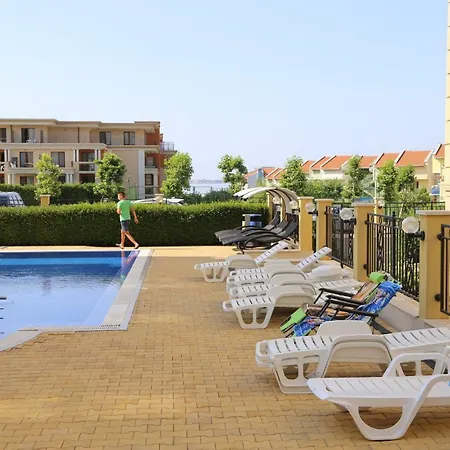 Апарт-отель Морски Бряг