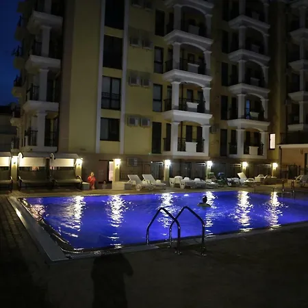 Апартхотел Морски Бряг 4*