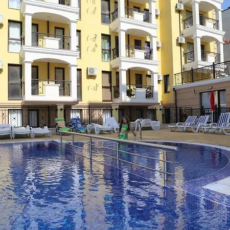 Морски Бряг Апартхотел 4*