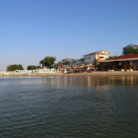 Морски Бряг מלון דירות 4*